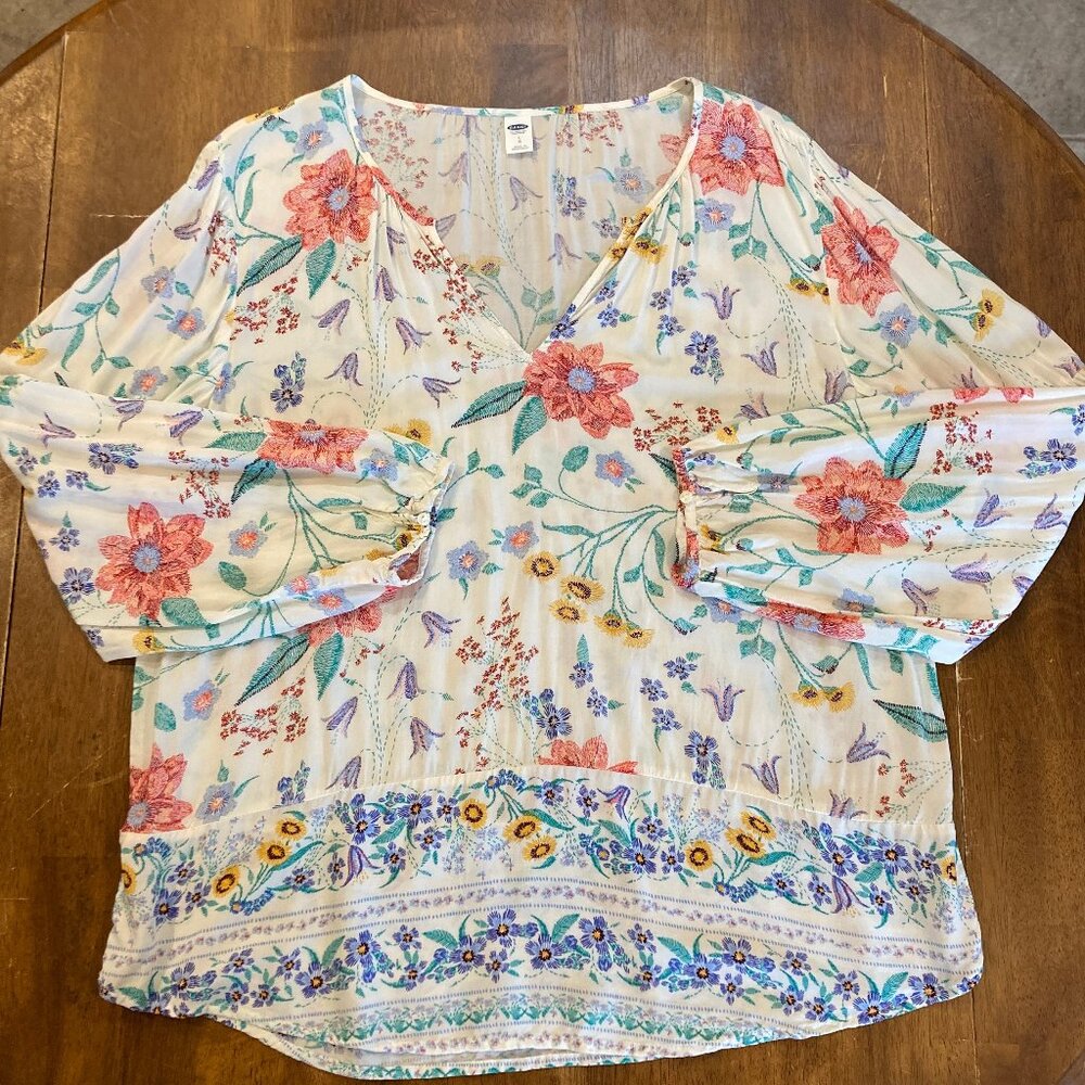 Old Navy Relaxed Cream and Floral Printed Blouse for Women Size Large NWOT!